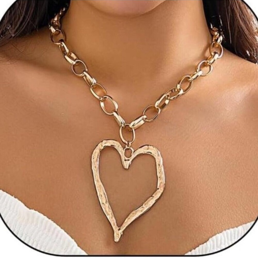 Women Chunky 14k Gold Plated Heart Necklace Y2K Big Heart Statement Long Chain
